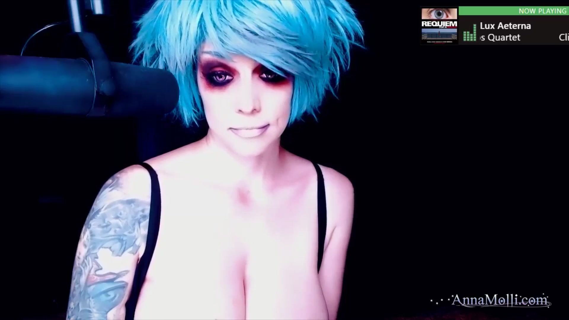 Gallery image thumbnail from AnnaMolli's myfreecams stream on, 09/16/2024, 04:06 image 12 of 20