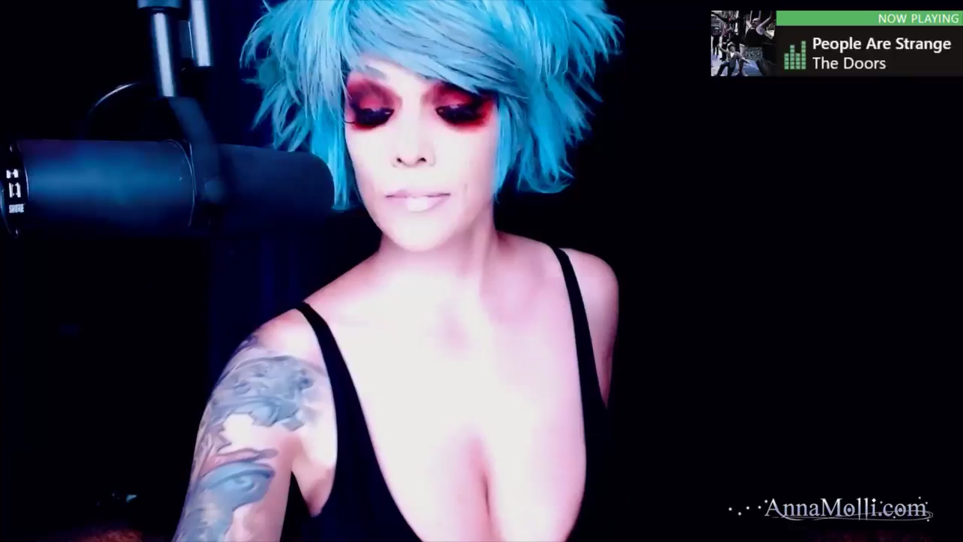 Gallery image thumbnail from AnnaMolli's myfreecams stream on, 09/20/2024, 04:06 image 1 of 20