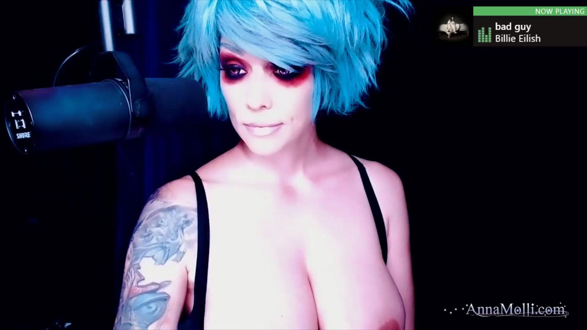 Gallery image thumbnail from AnnaMolli's myfreecams stream on, 09/20/2024, 04:06 image 7 of 20