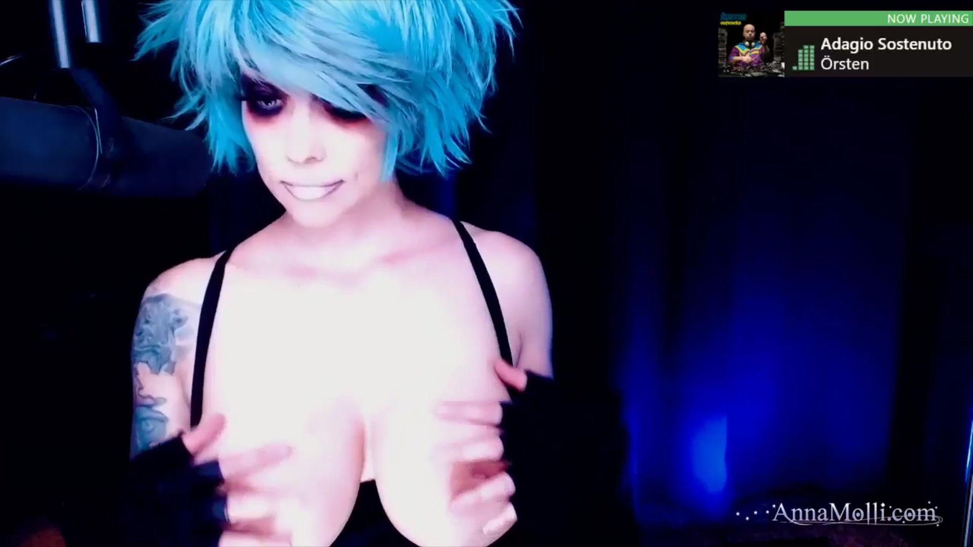 Gallery image thumbnail from AnnaMolli's myfreecams stream on, 09/30/2024, 04:03 image 8 of 20
