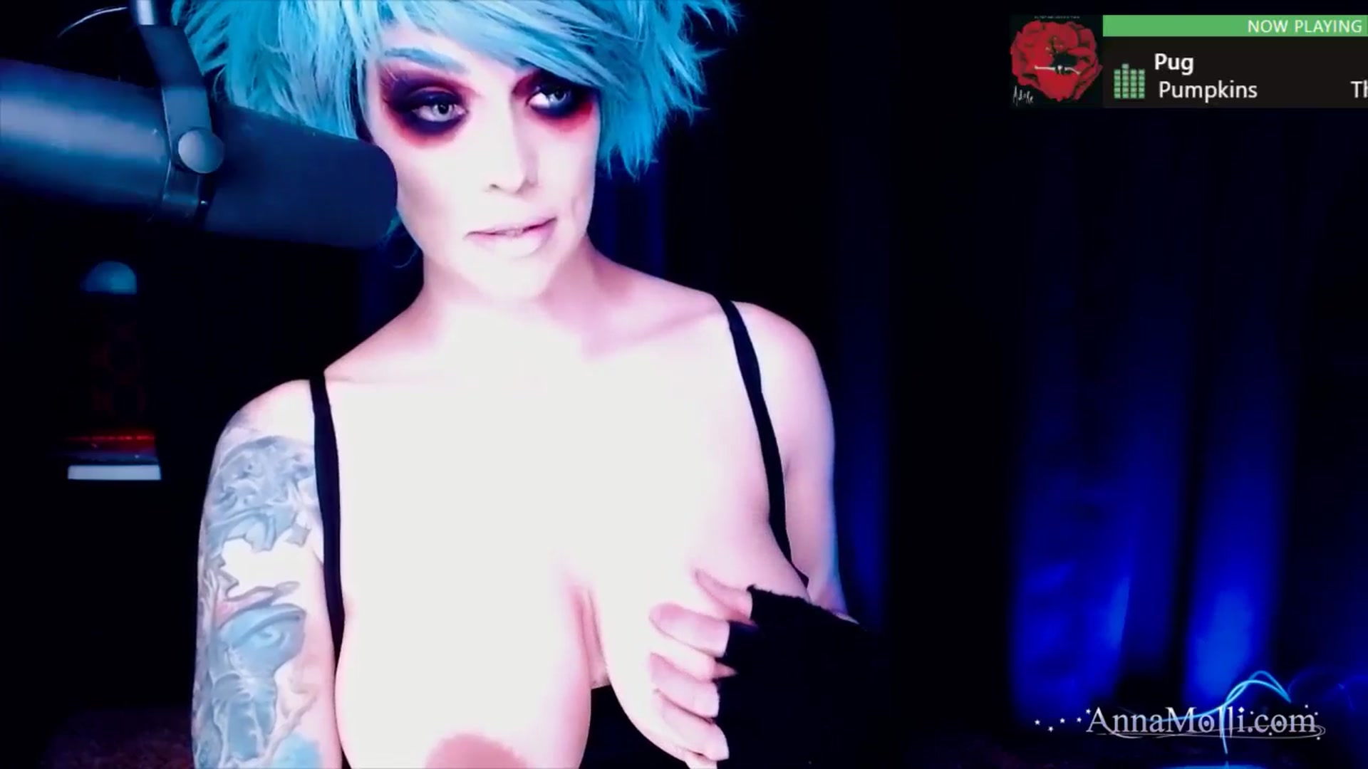 Gallery image thumbnail from AnnaMolli's myfreecams stream on, 10/10/2024, 04:05 image 15 of 20