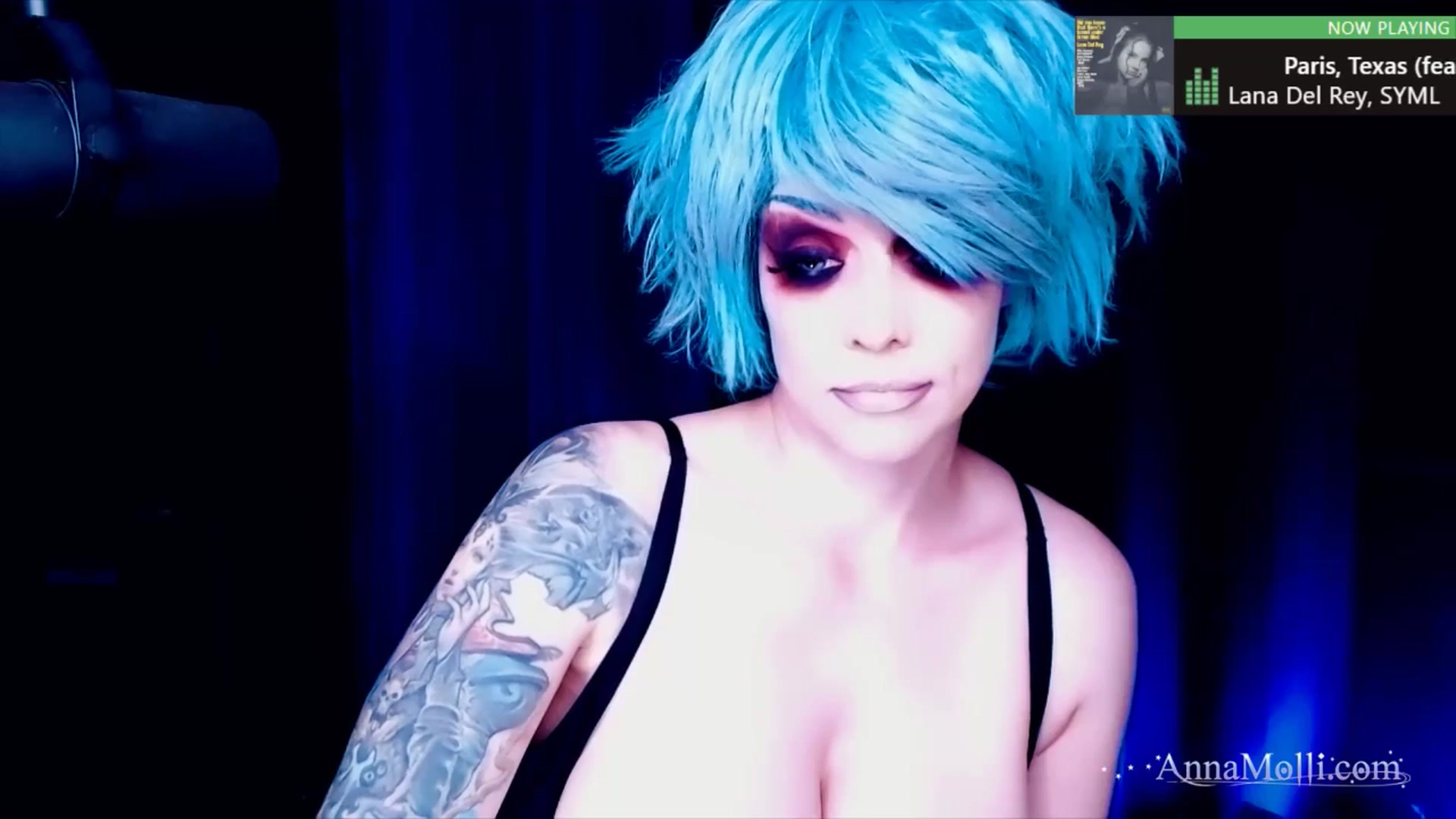 Gallery image thumbnail from AnnaMolli's myfreecams stream on, 10/20/2024, 05:47 image 15 of 20