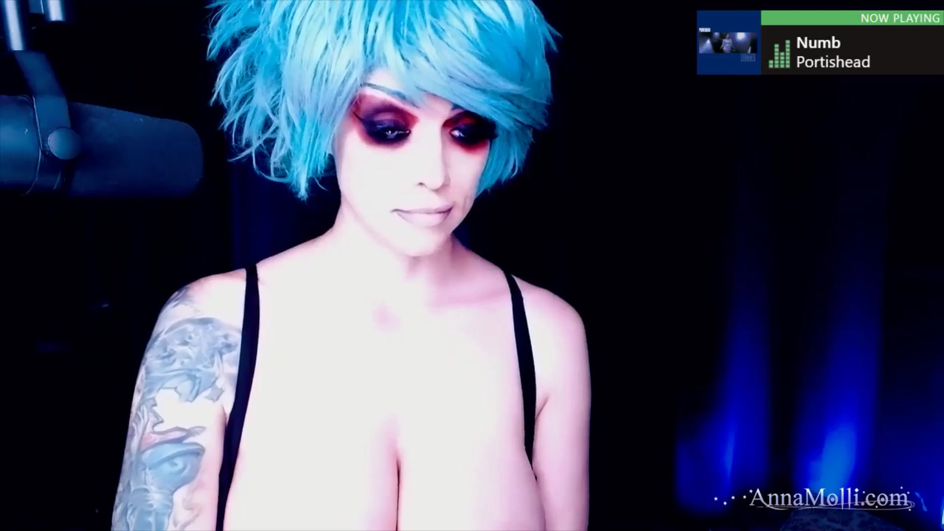 Gallery image thumbnail from AnnaMolli's myfreecams stream on, 10/20/2024, 06:38 image 10 of 20