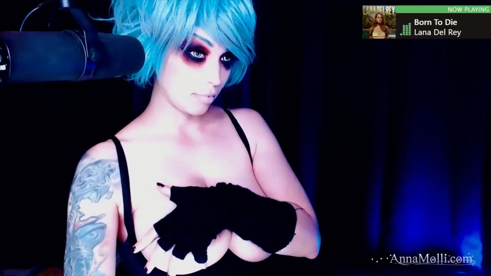 Gallery image thumbnail from AnnaMolli's myfreecams stream on, 11/17/2024, 05:02 image 15 of 20