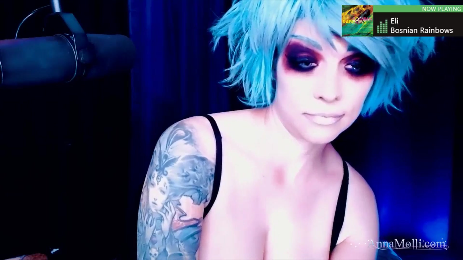 Gallery image thumbnail from AnnaMolli's myfreecams stream on, 11/20/2024, 05:02 image 8 of 20