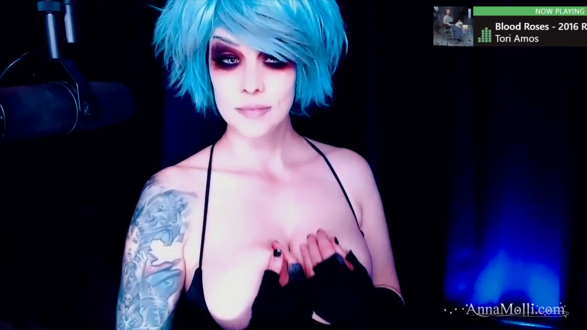 Gallery image thumbnail from AnnaMolli's myfreecams stream on, 12/07/2024, 05:05 image 5 of 20