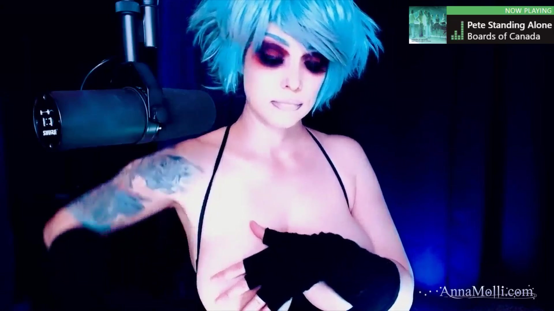 Gallery image thumbnail from AnnaMolli's myfreecams stream on, 12/21/2024, 05:09 image 11 of 20