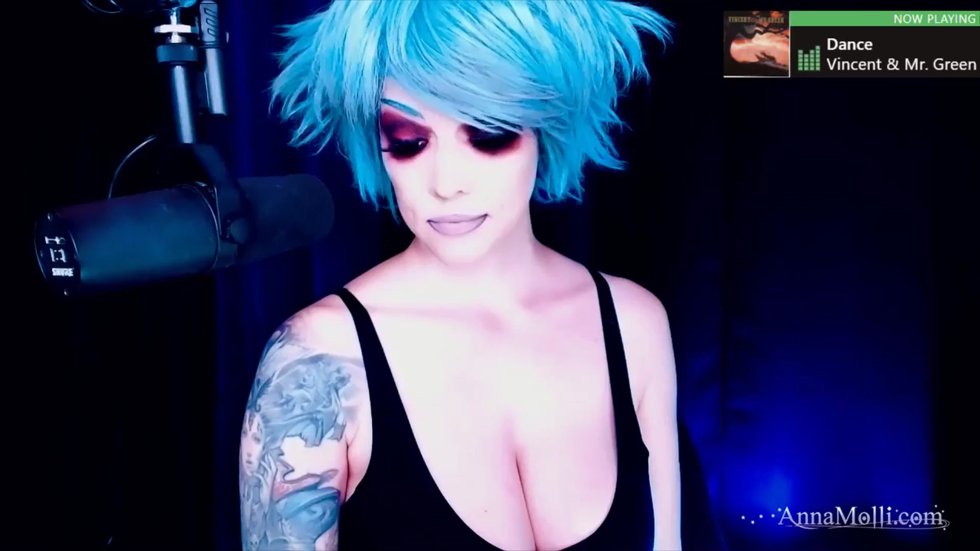Gallery image thumbnail from AnnaMolli's myfreecams stream on, 01/06/2025, 24:54 image 2 of 20