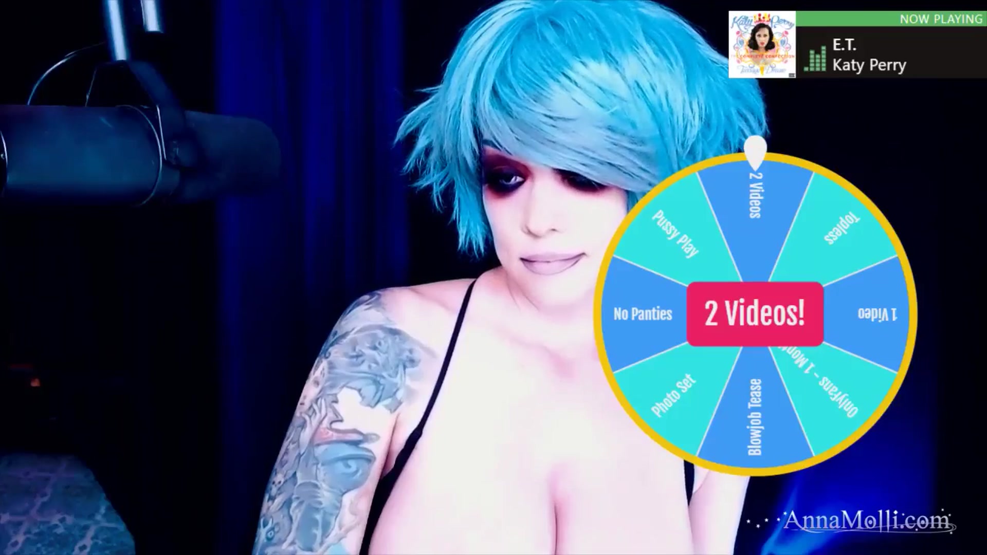 Gallery image thumbnail from AnnaMolli's myfreecams stream on, 01/08/2025, 05:04 image 12 of 20