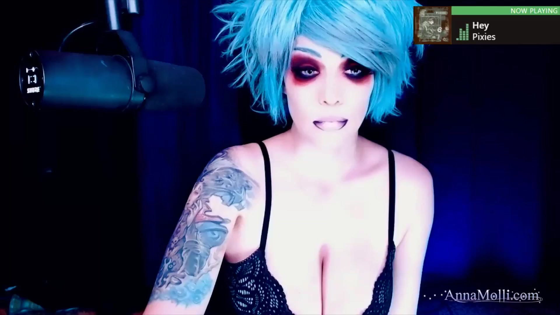 Gallery image thumbnail from AnnaMolli's myfreecams stream on, 01/13/2025, 24:00 image 17 of 20