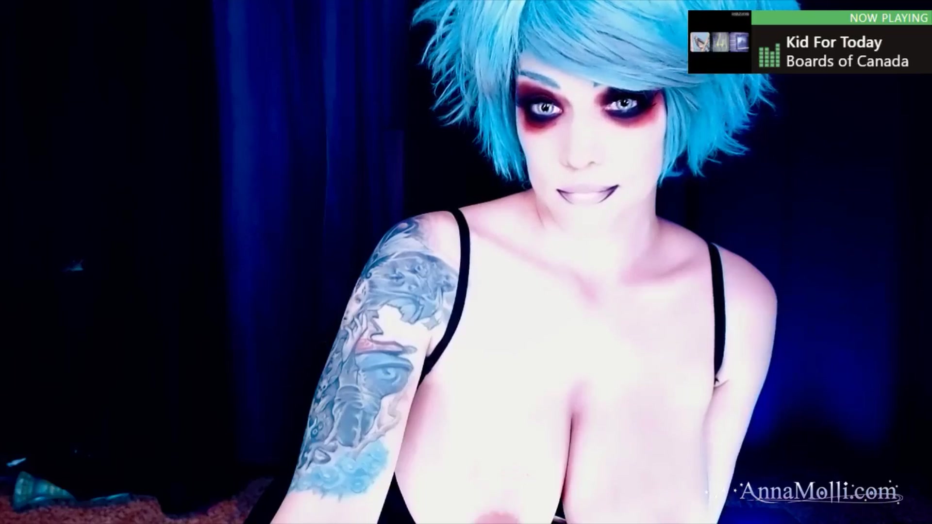 Gallery image thumbnail from AnnaMolli's myfreecams stream on, 01/13/2025, 01:01 image 9 of 20