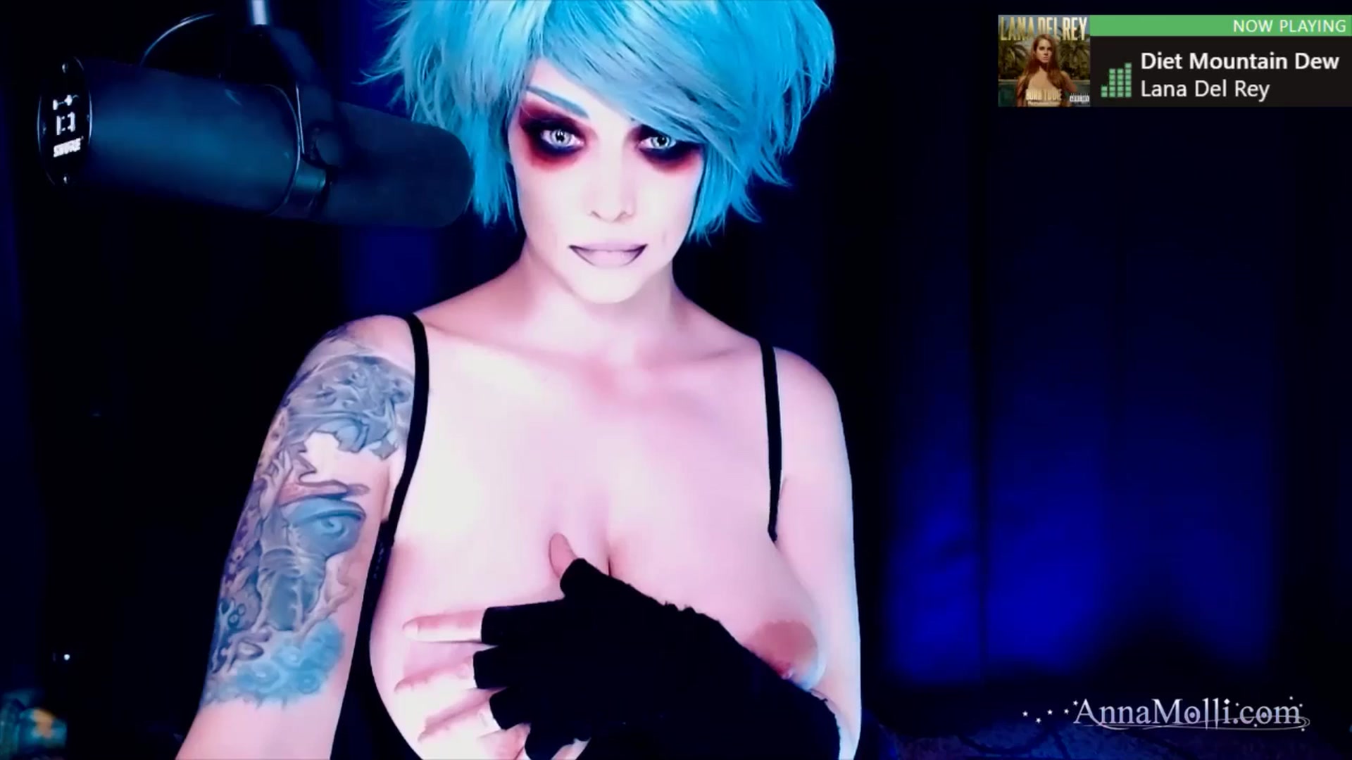 Gallery image thumbnail from AnnaMolli's myfreecams stream on, 01/13/2025, 05:07 image 3 of 20