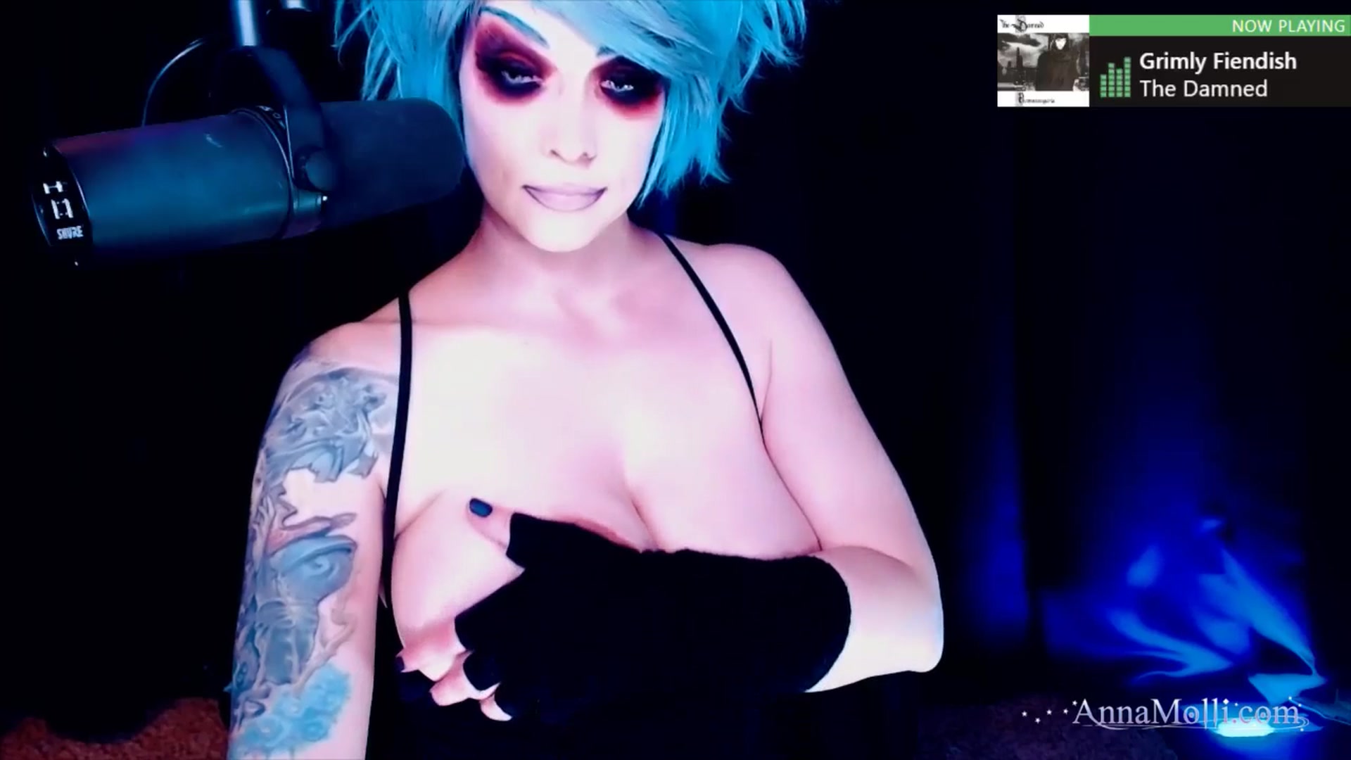 Gallery image thumbnail from AnnaMolli's myfreecams stream on, 01/20/2025, 05:03 image 17 of 20