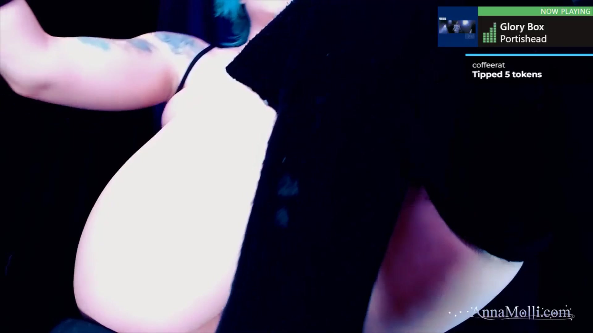 Gallery image thumbnail from AnnaMolli's myfreecams stream on, 01/20/2025, 05:03 image 12 of 20