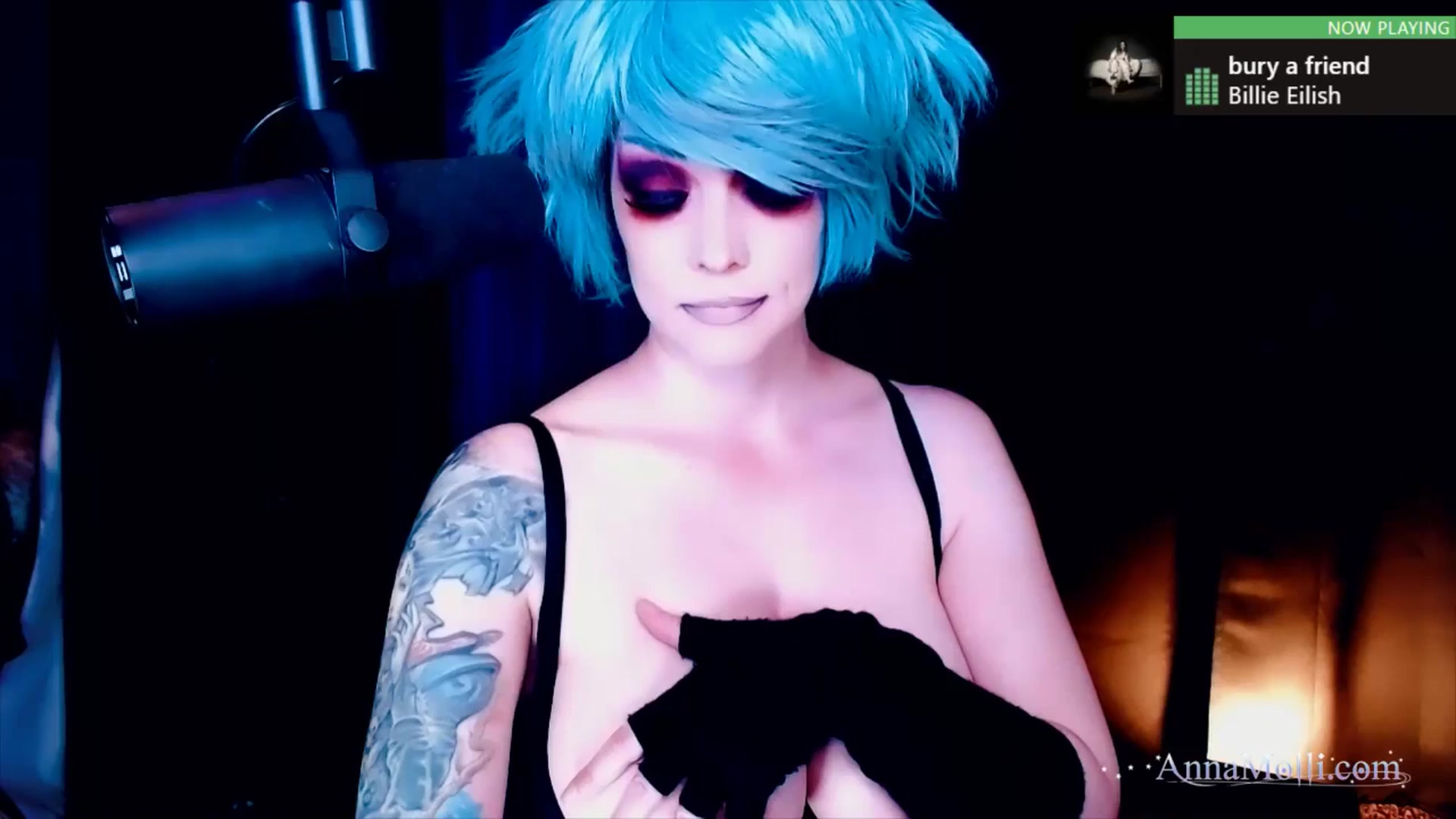 Gallery image thumbnail from AnnaMolli's myfreecams stream on, 02/21/2025, 05:05 image 12 of 20
