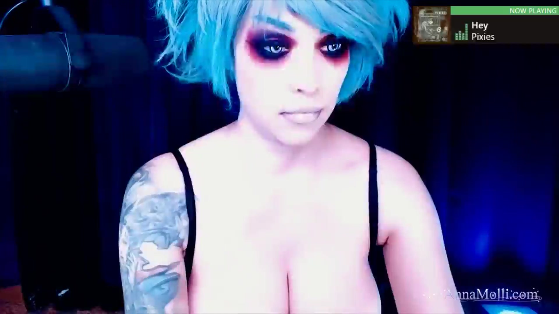 Gallery image thumbnail from AnnaMolli's myfreecams stream on, 04/07/2025, 04:23 image 3 of 20