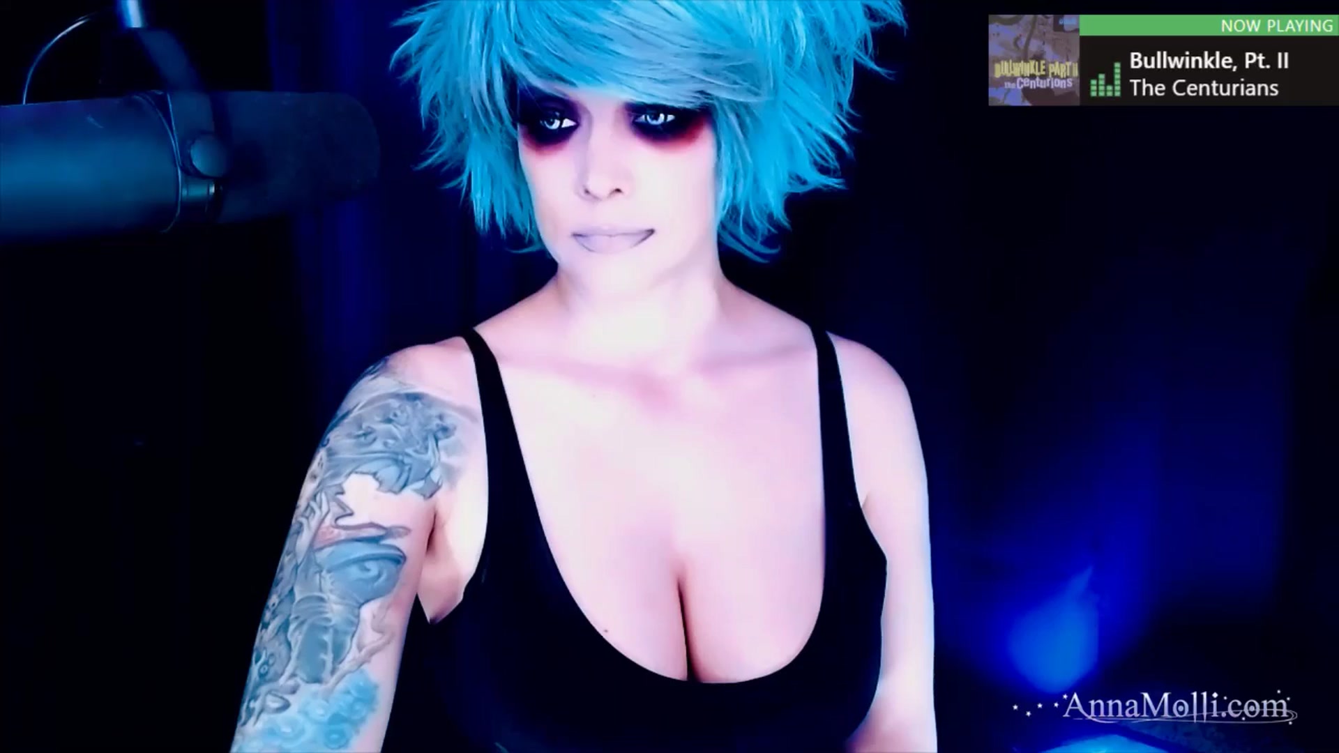 Gallery image thumbnail from AnnaMolli's myfreecams stream on, 04/18/2025, 03:32 image 1 of 20