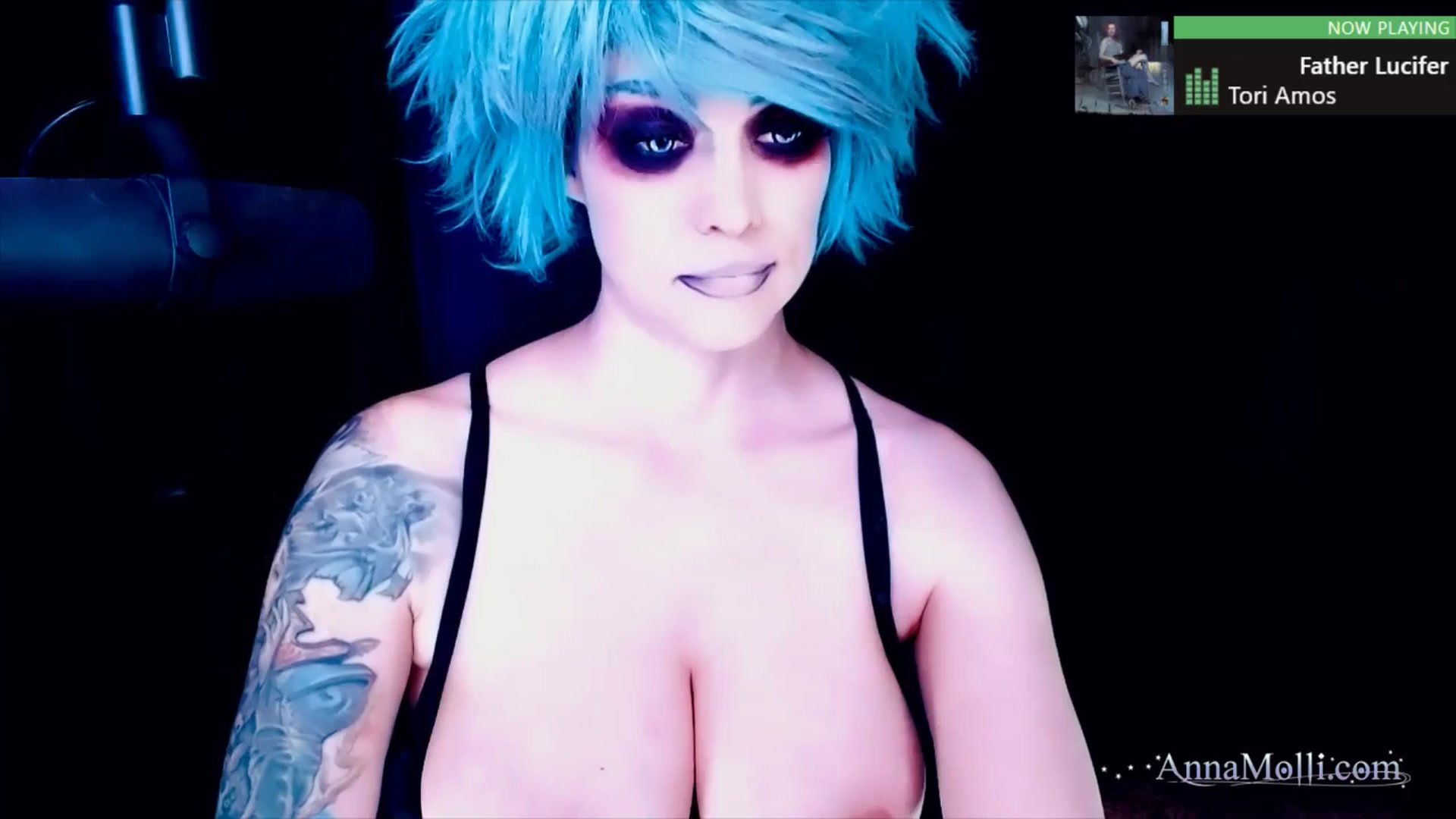 Gallery image thumbnail from AnnaMolli's myfreecams stream on, 04/30/2025, 04:06 image 1 of 20