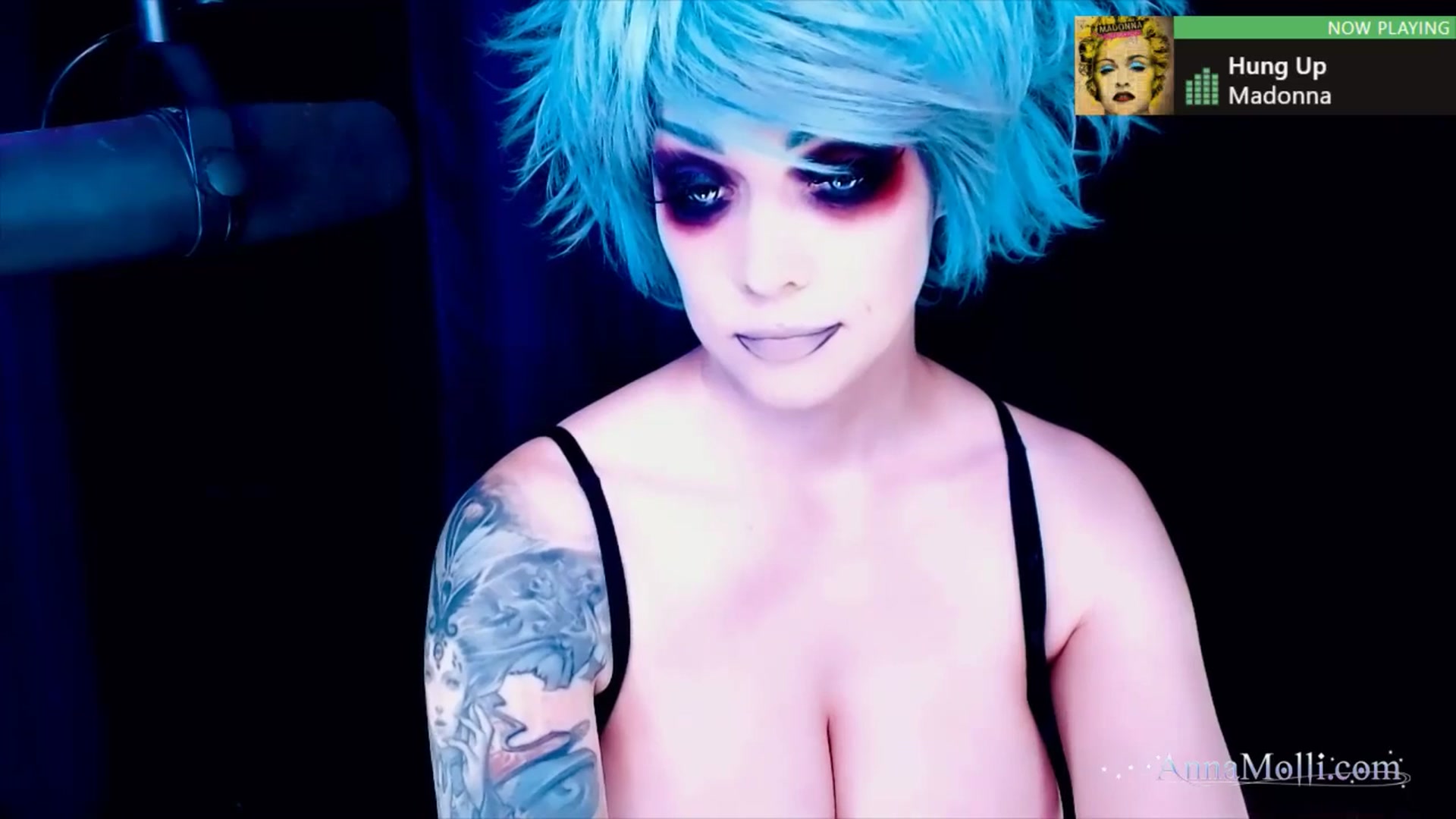 Gallery image thumbnail from AnnaMolli's myfreecams stream on, 05/01/2025, 03:43 image 8 of 20