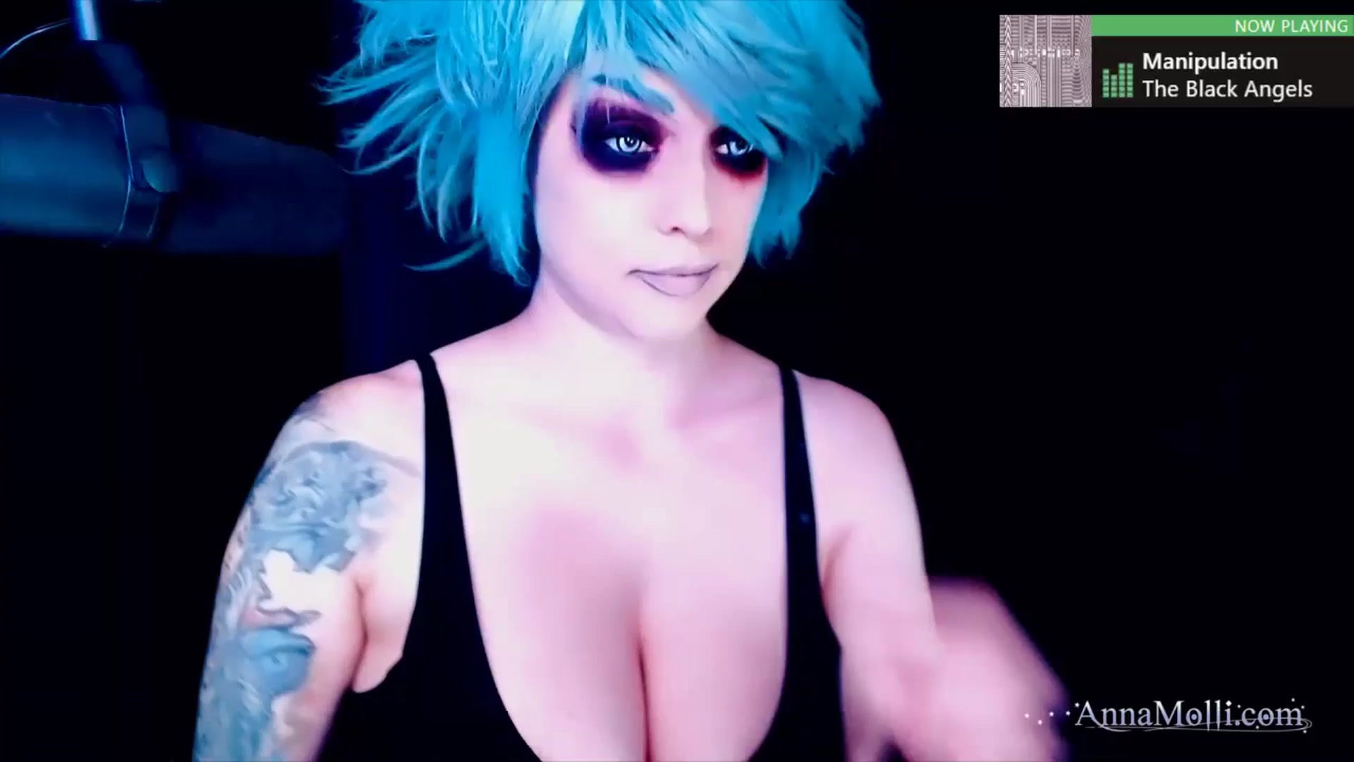 Gallery image thumbnail from AnnaMolli's myfreecams stream on, 05/11/2025, 04:04 image 1 of 20