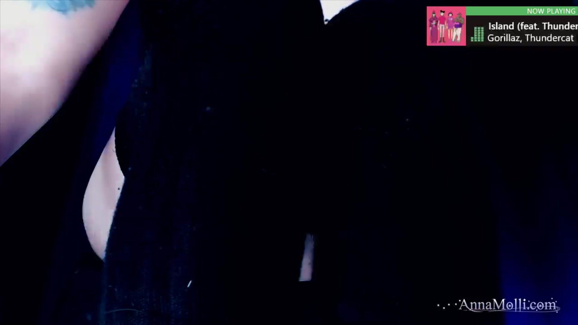 Gallery image thumbnail from AnnaMolli's myfreecams stream on, 05/27/2025, 04:04 image 9 of 20