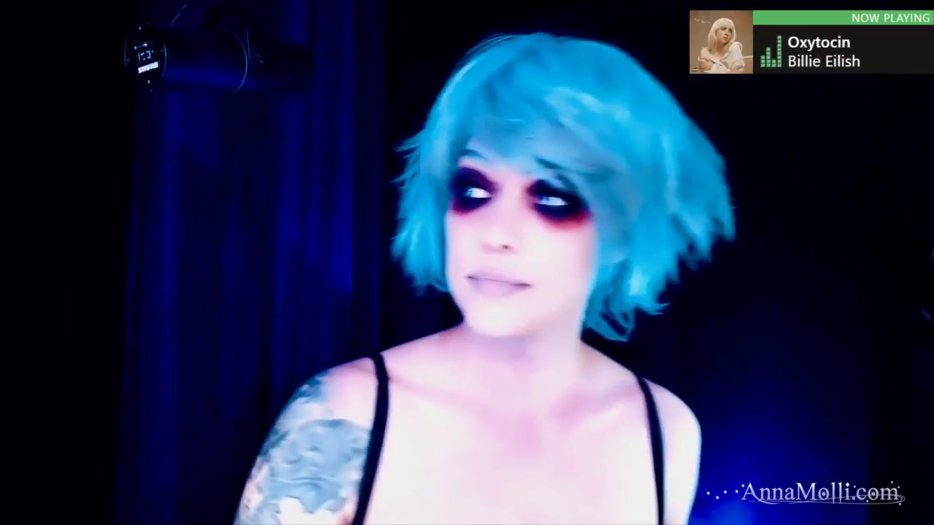 Gallery image thumbnail from AnnaMolli's myfreecams stream on, 06/27/2025, 04:09 image 12 of 20