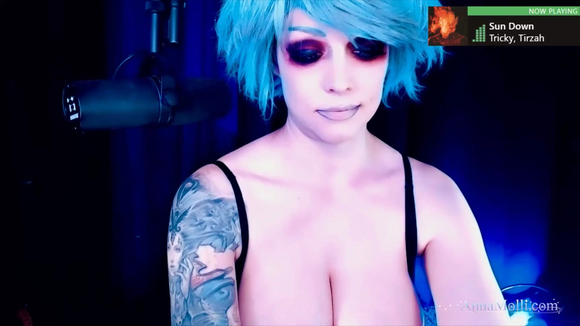 Gallery image thumbnail from AnnaMolli's myfreecams stream on, 07/09/2025, 04:05 image 3 of 20