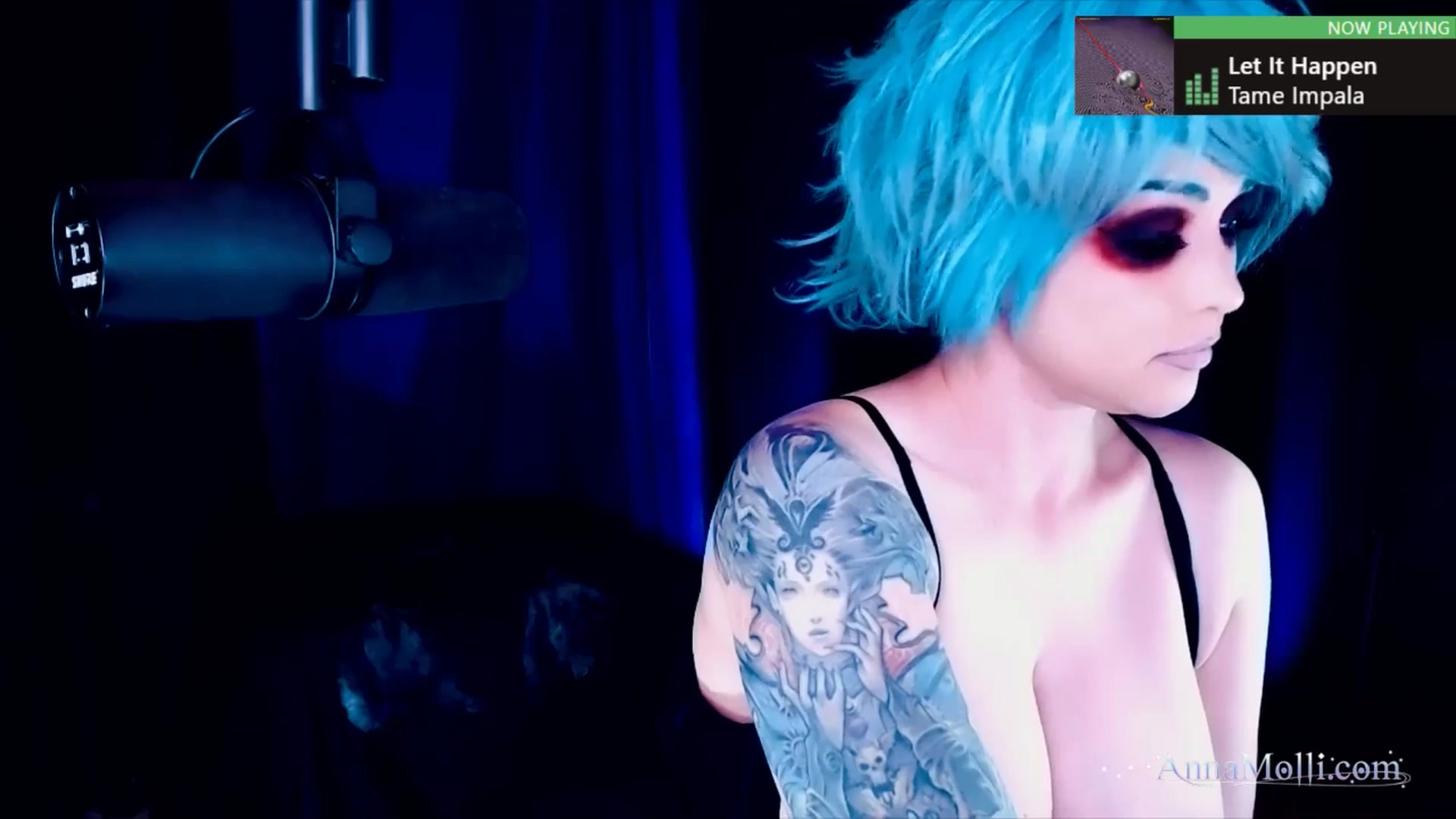 Gallery image thumbnail from AnnaMolli's myfreecams stream on, 07/30/2025, 04:07 image 5 of 20