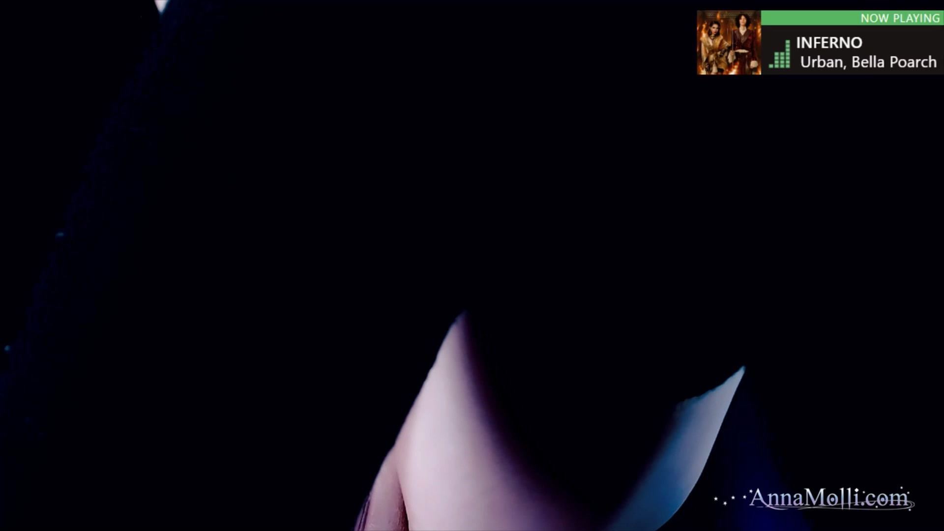 Gallery image thumbnail from AnnaMolli's myfreecams stream on, 08/06/2025, 04:33 image 1 of 20
