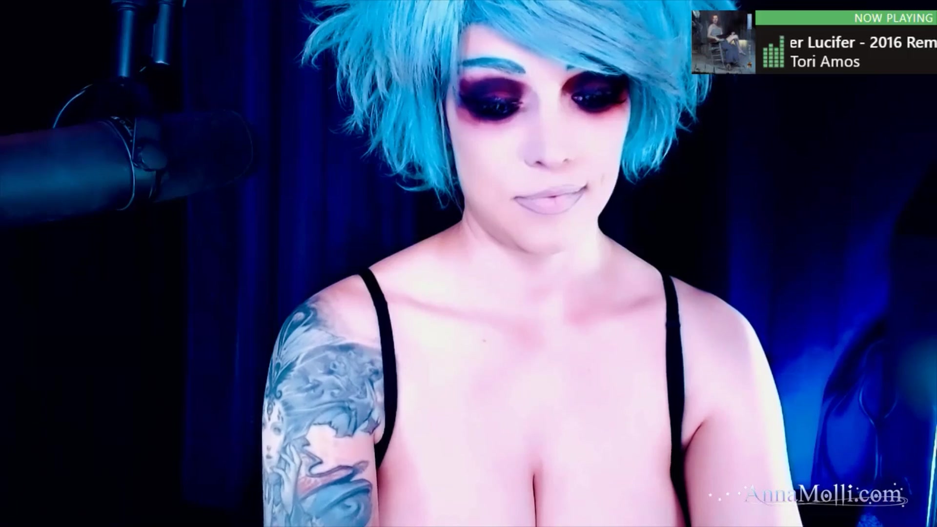 Gallery image thumbnail from AnnaMolli's myfreecams stream on, 08/20/2025, 04:03 image 12 of 20