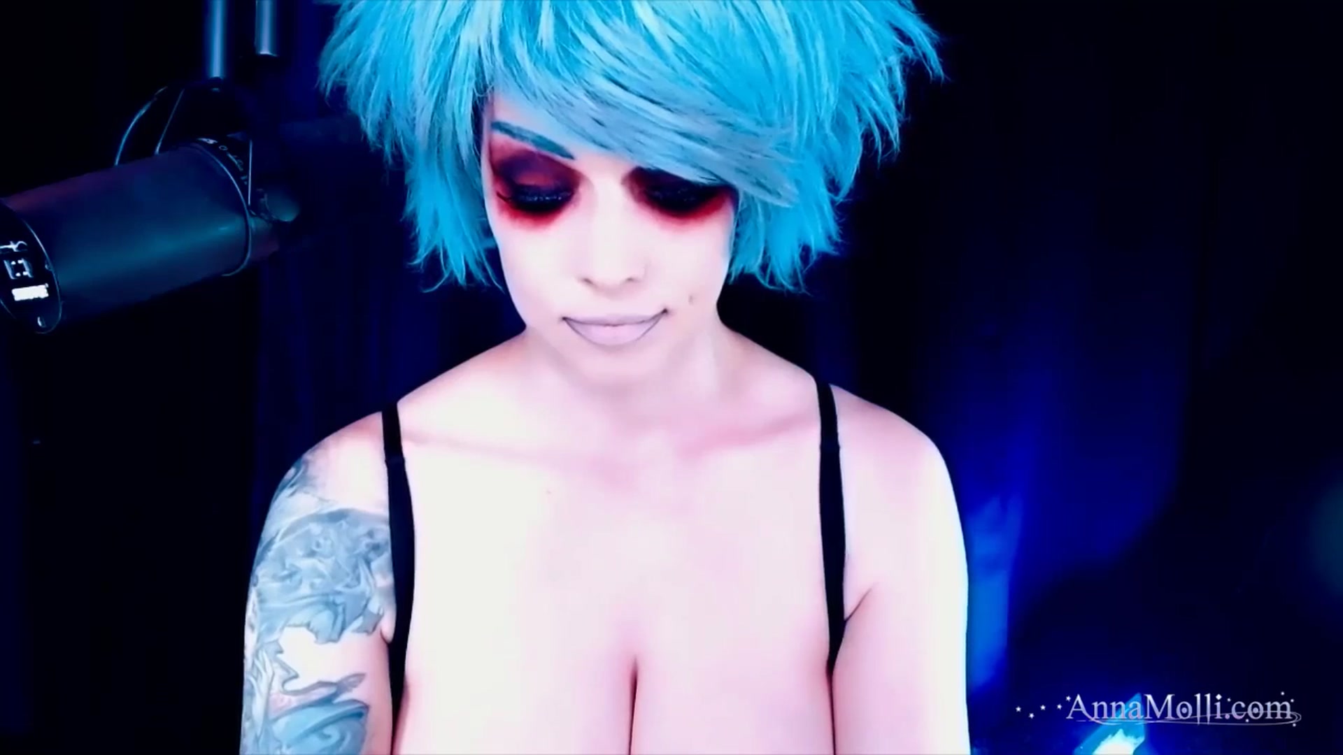 Gallery image thumbnail from AnnaMolli's myfreecams stream on, 09/05/2025, 04:04 image 13 of 20