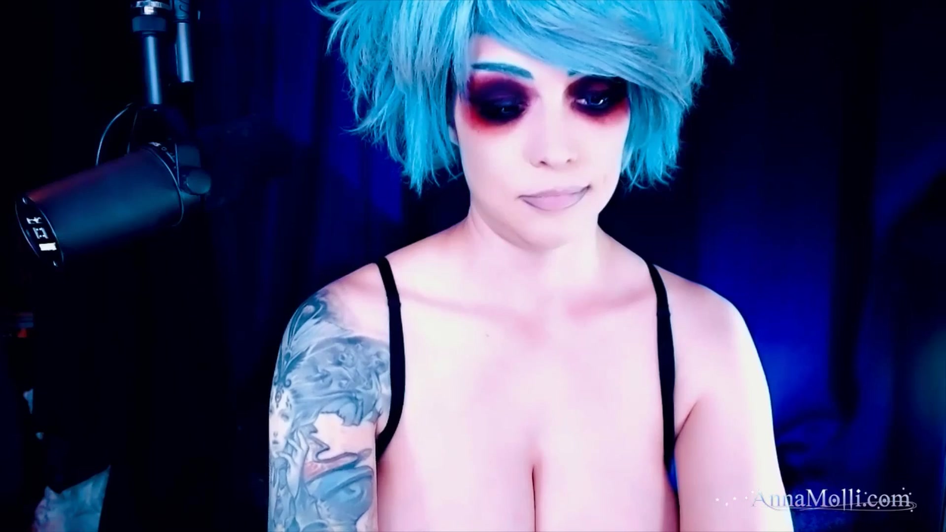 Gallery image thumbnail from AnnaMolli's myfreecams stream on, 09/06/2025, 03:58 image 2 of 20