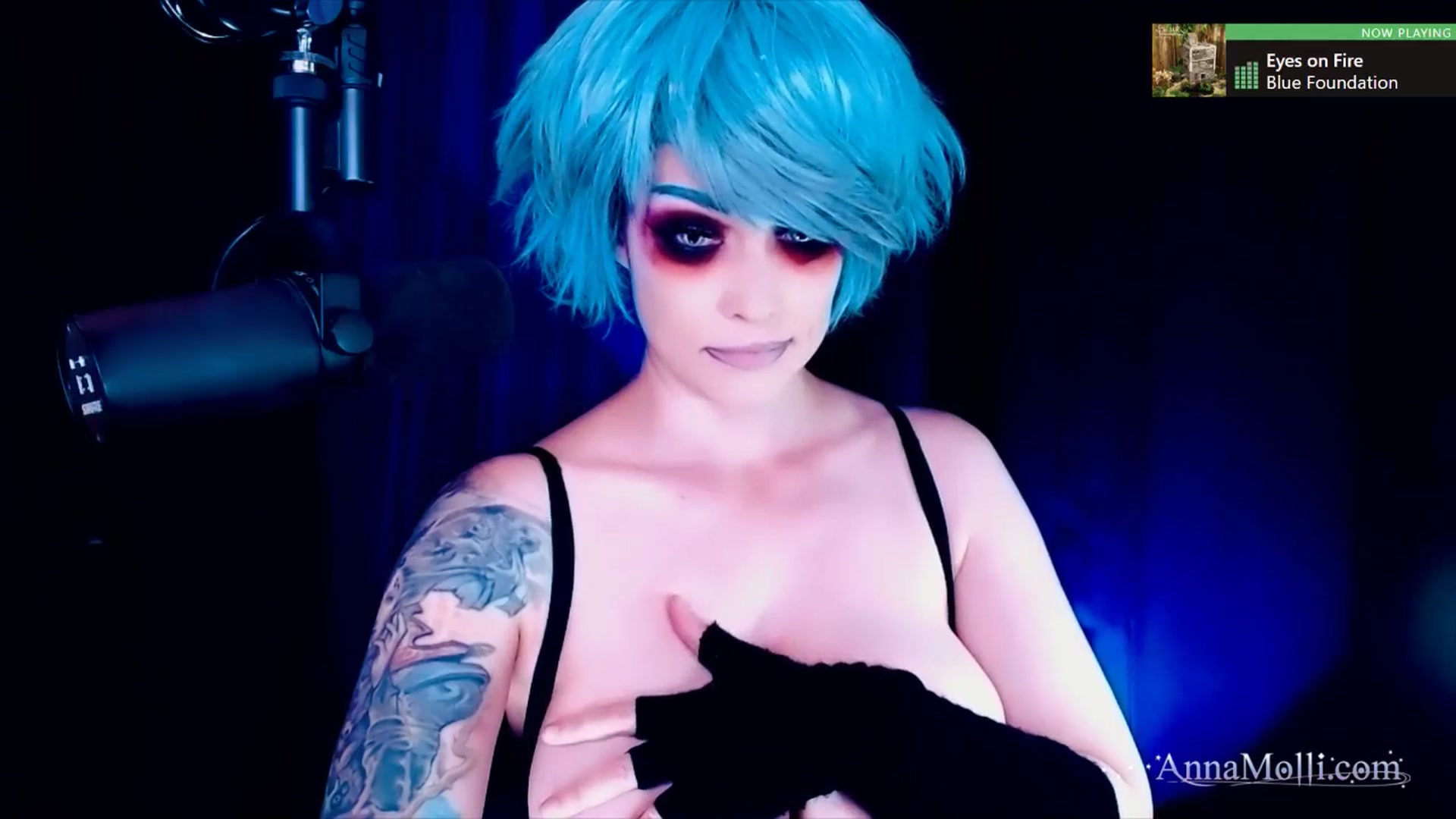 Gallery image thumbnail from AnnaMolli's myfreecams stream on, 09/13/2025, 03:59 image 8 of 20