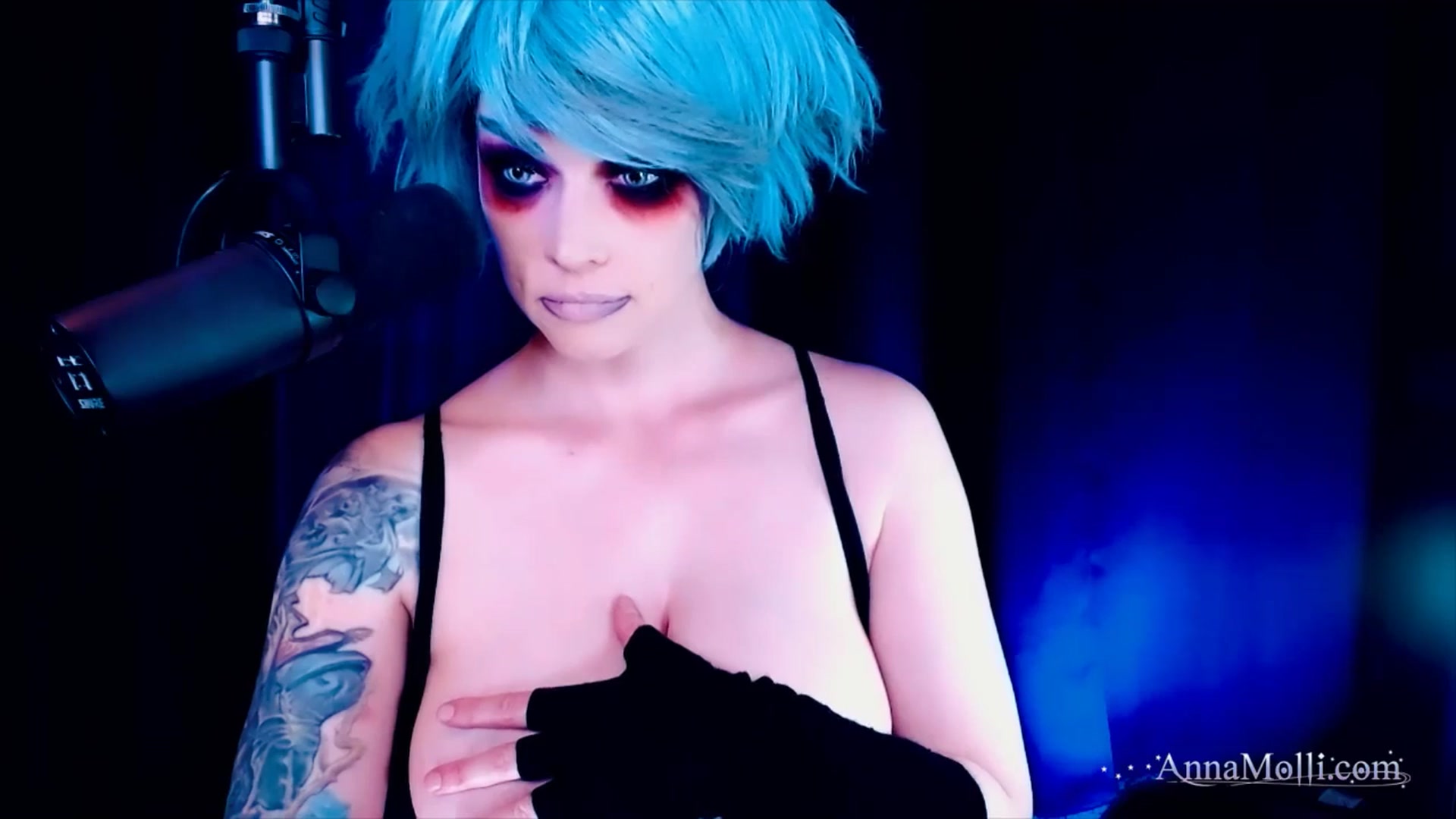Gallery image thumbnail from AnnaMolli's myfreecams stream on, 09/16/2025, 03:44 image 9 of 20
