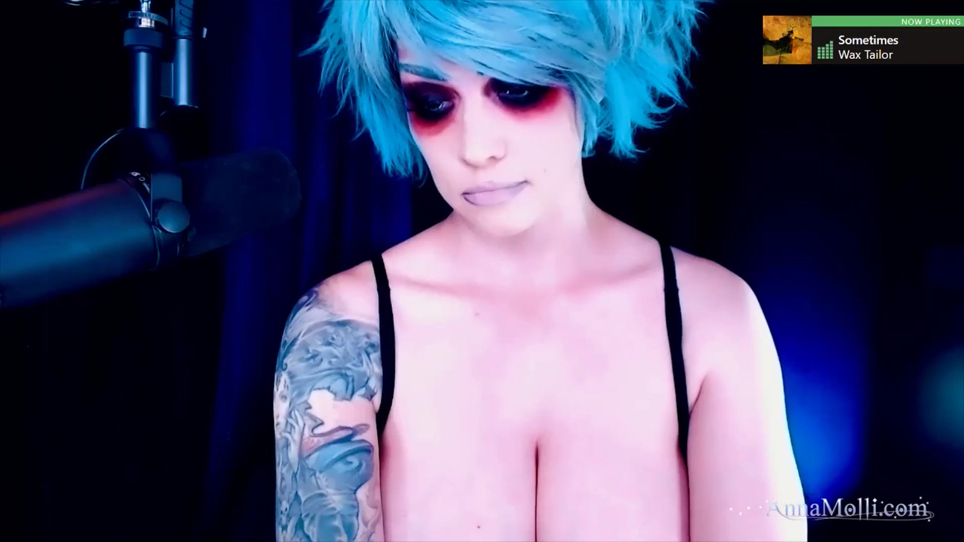 Gallery image thumbnail from AnnaMolli's myfreecams stream on, 09/22/2025, 04:05 image 14 of 20