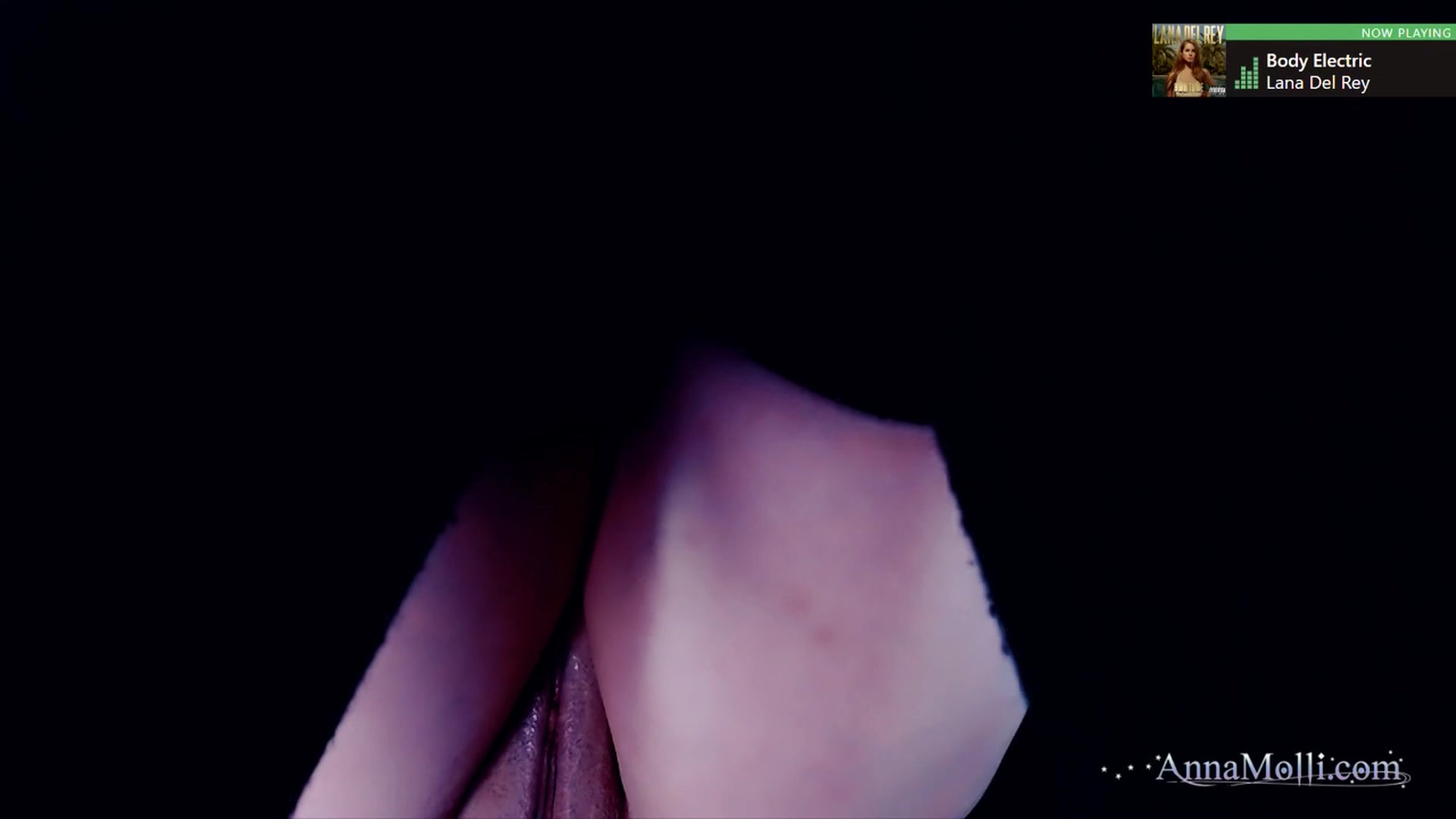 Gallery image thumbnail from AnnaMolli's myfreecams stream on, 10/13/2025, 03:57 image 19 of 20