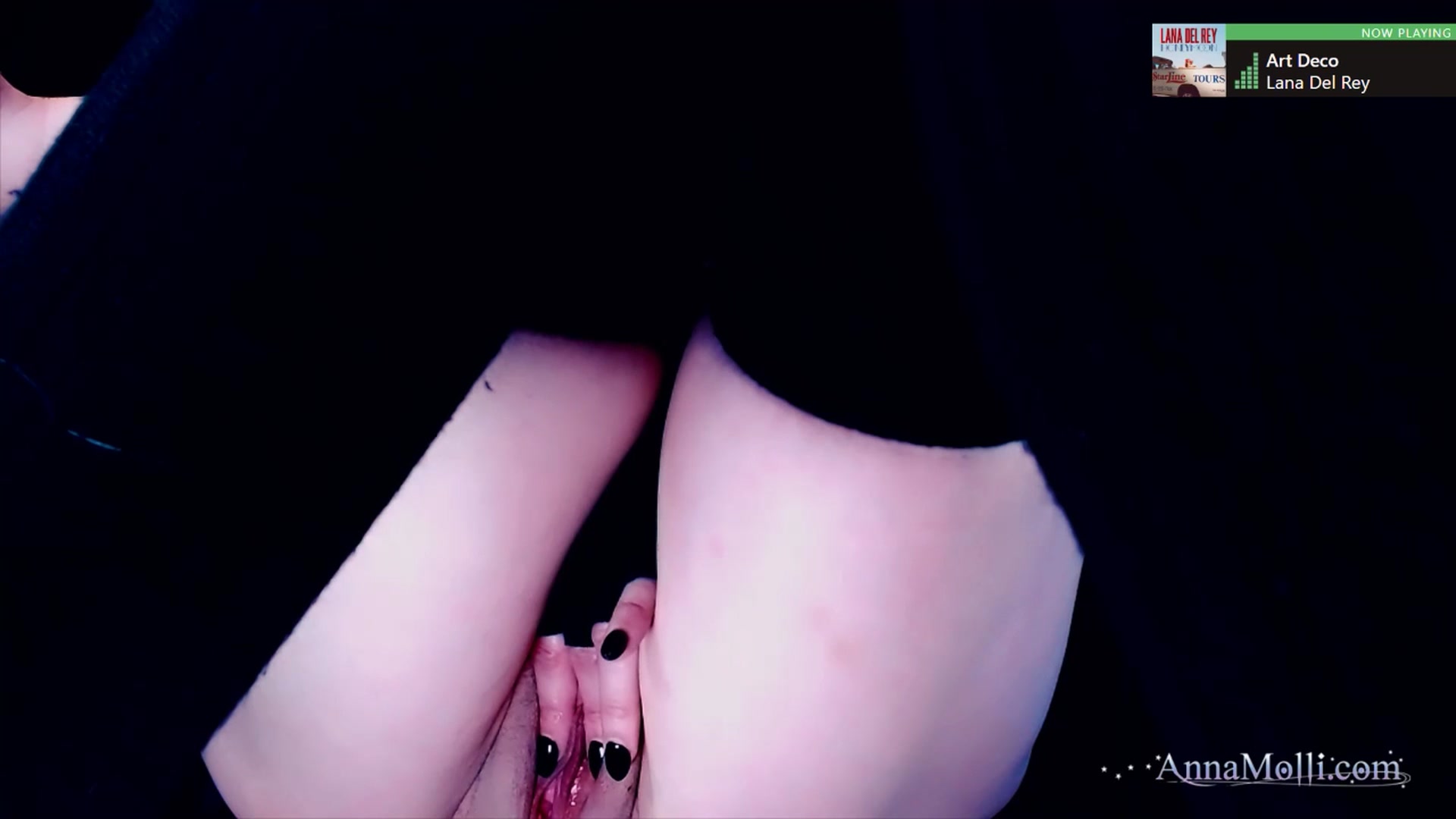 Gallery image thumbnail from AnnaMolli's myfreecams stream on, 10/14/2025, 04:02 image 4 of 20