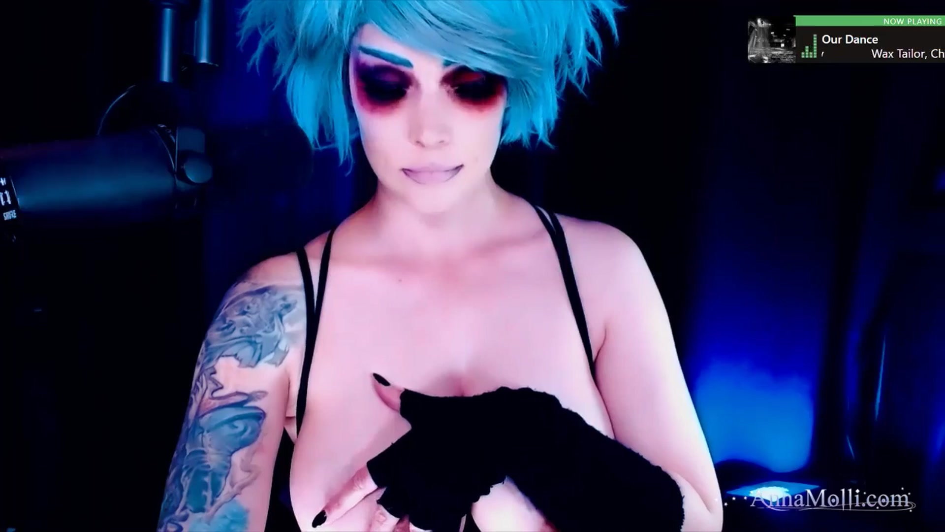 Gallery image thumbnail from AnnaMolli's myfreecams stream on, 10/20/2025, 04:04 image 3 of 20