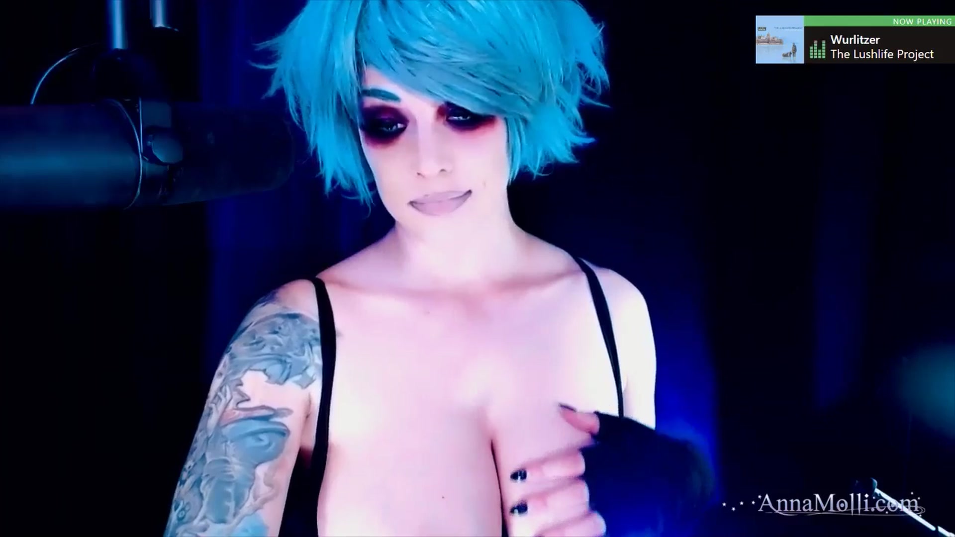 Gallery image thumbnail from AnnaMolli's myfreecams stream on, 10/27/2025, 04:20 image 16 of 20