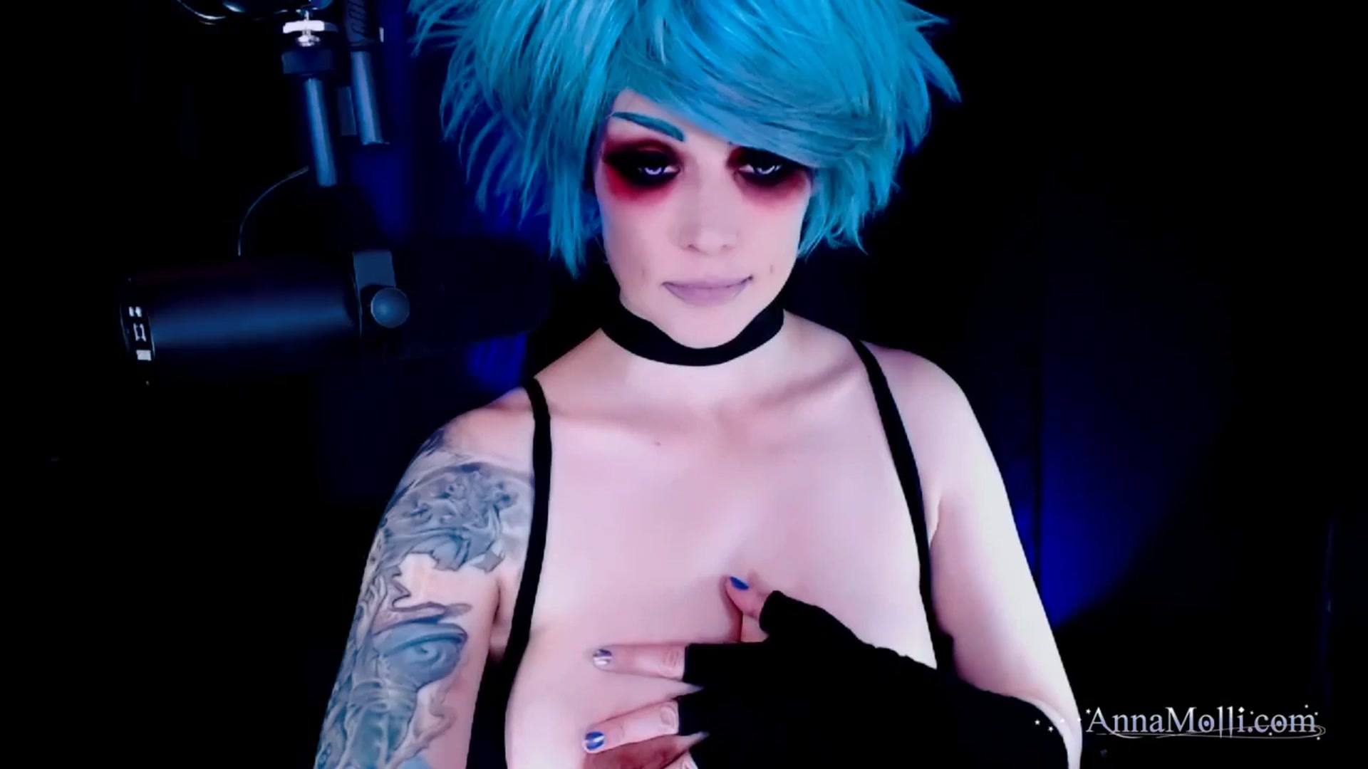 Gallery image thumbnail from AnnaMolli's myfreecams stream on, 01/13/2026, 05:32 image 1 of 20