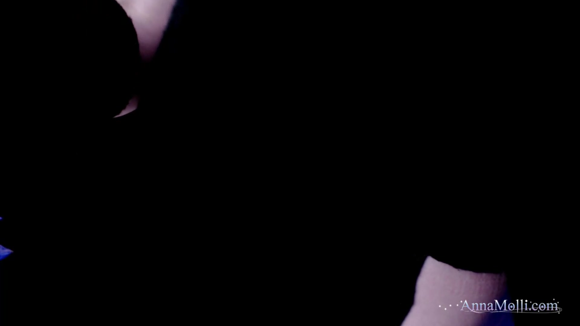 Gallery image thumbnail from AnnaMolli's myfreecams stream on, 05/31/2026, 04:43 image 9 of 20