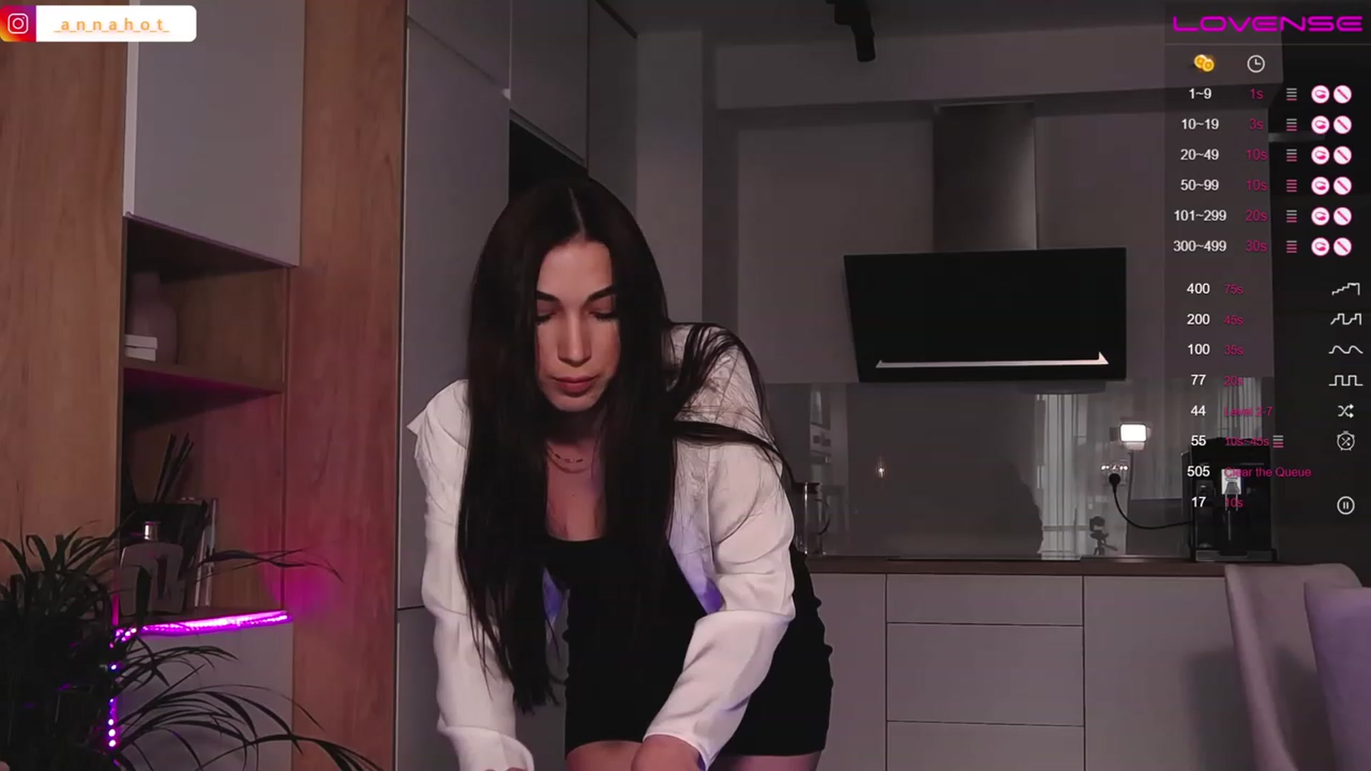 Gallery image thumbnail from AnnaQPassion's myfreecams stream on, 05/17/2023, 13:35 image 1 of 20