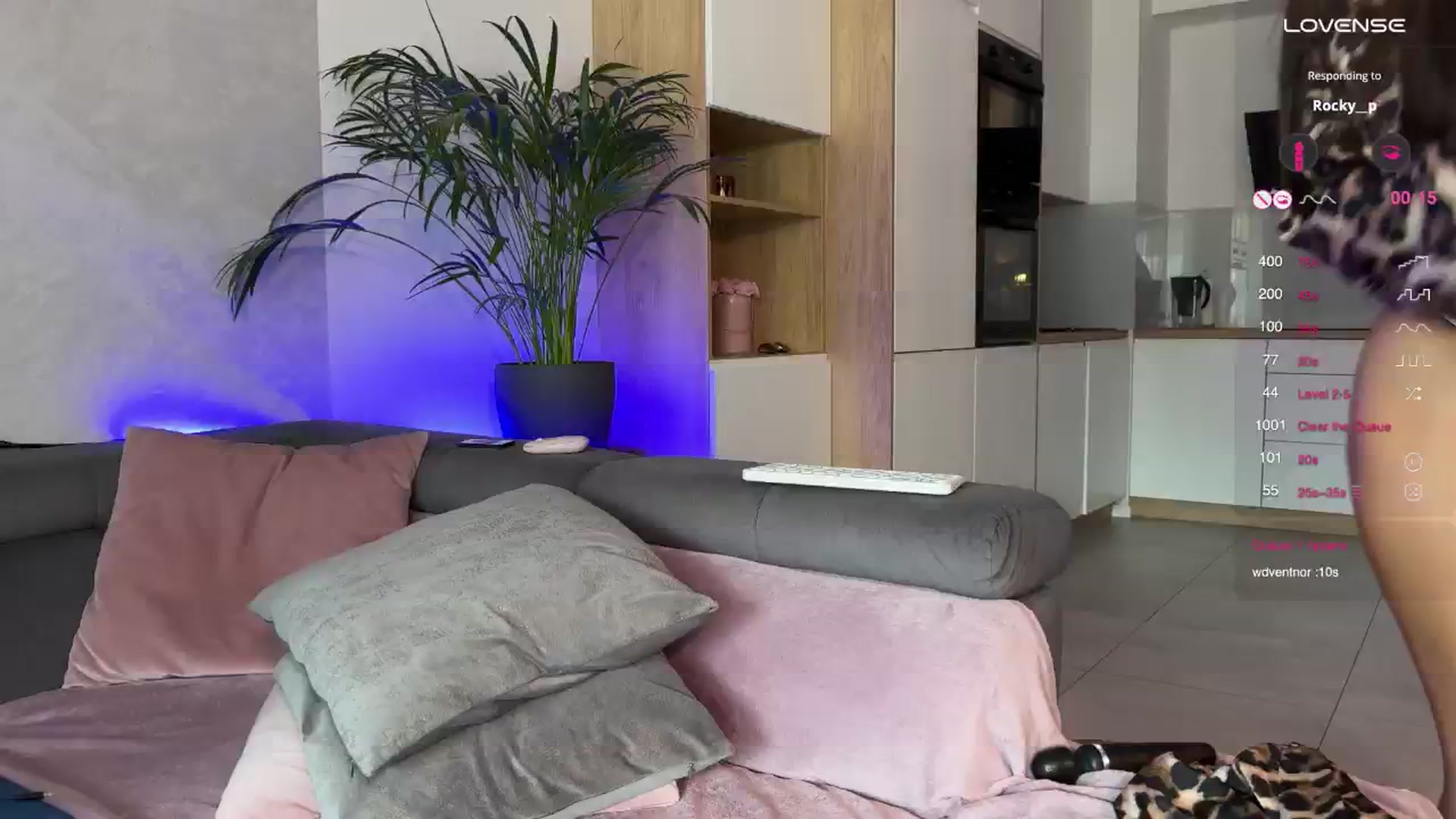 Gallery image thumbnail from AnnaQPassion's myfreecams stream on, 07/16/2024, 14:53 image 12 of 20