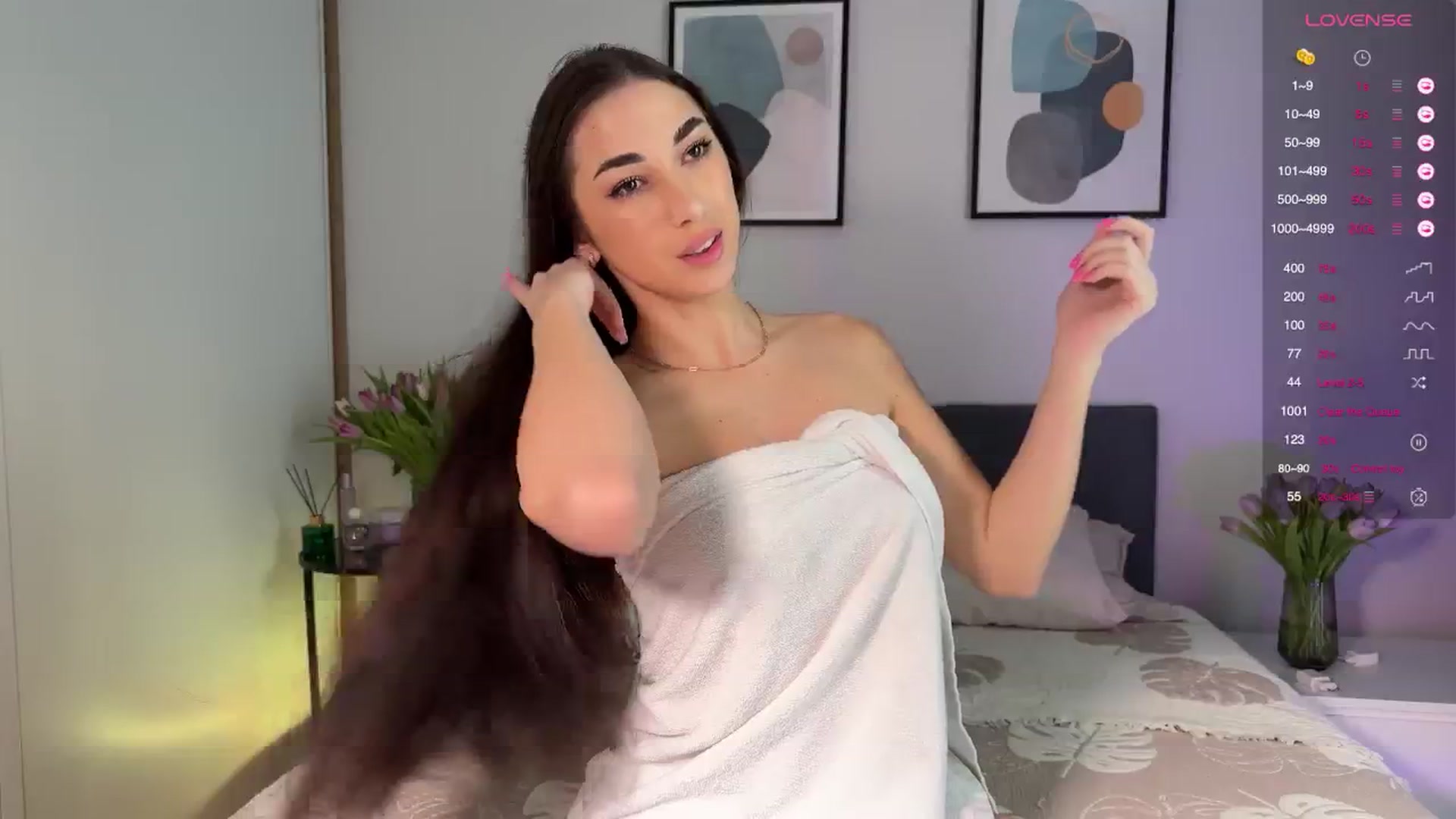 Gallery image thumbnail from AnnaQPassion's myfreecams stream on, 03/08/2025, 16:01 image 15 of 20