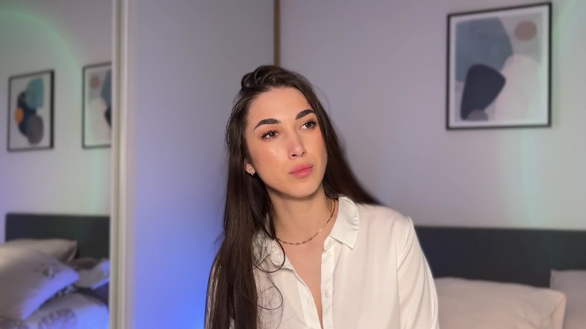 Gallery image thumbnail from AnnaQPassion's myfreecams stream on, 03/23/2025, 17:19 image 12 of 20