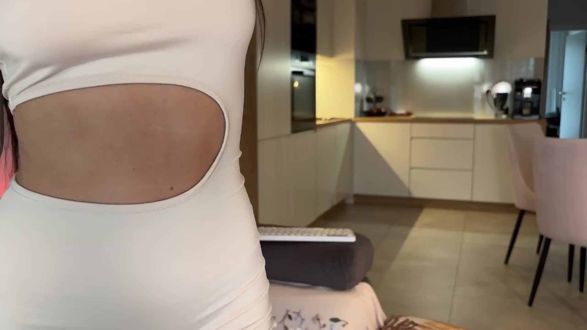 Gallery image thumbnail from AnnaQPassion's myfreecams stream on, 05/19/2025, 06:52 image 7 of 20