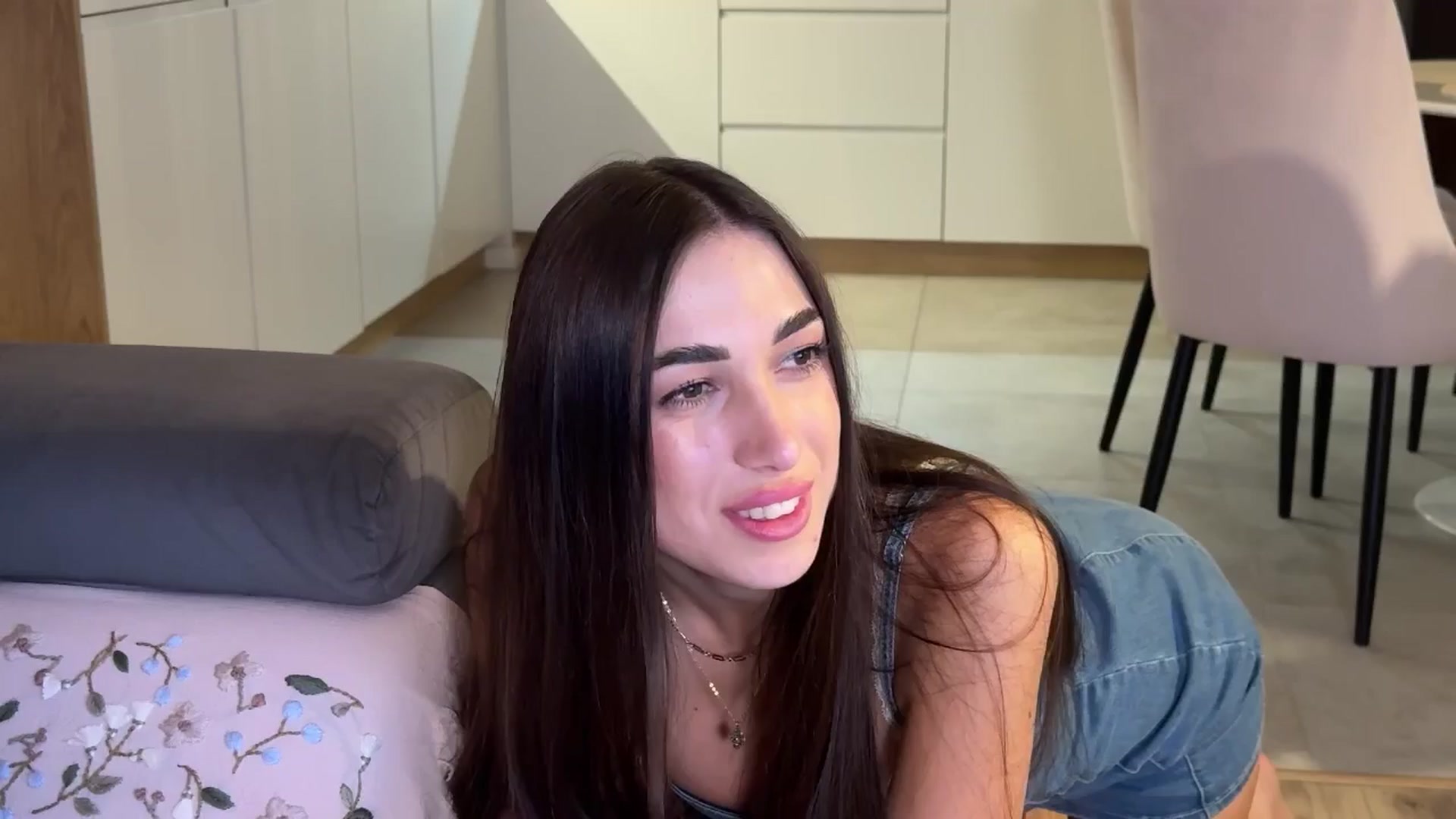 Gallery image thumbnail from AnnaQPassion's myfreecams stream on, 05/29/2025, 20:20 image 12 of 20