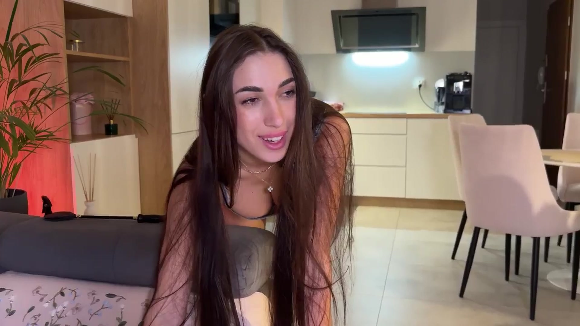 Gallery image thumbnail from AnnaQPassion's myfreecams stream on, 05/29/2025, 21:50 image 8 of 20