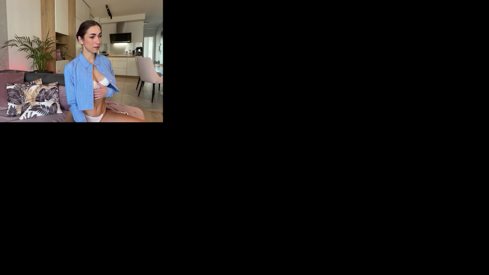 Gallery image thumbnail from AnnaQPassion's myfreecams stream on, 06/12/2025, 07:46 image 11 of 20