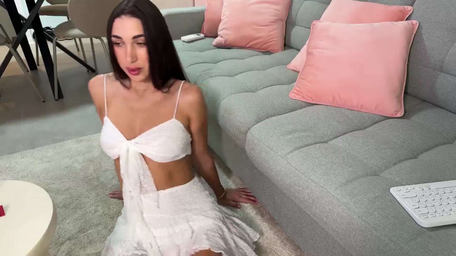 Gallery image thumbnail from AnnaQPassion's myfreecams stream on, 07/01/2025, 08:14 image 16 of 20